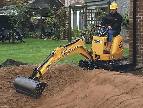 Mini-pelle JCB 8010 CTS – 12h d'utilisation – Accessoires inclus – Image 4